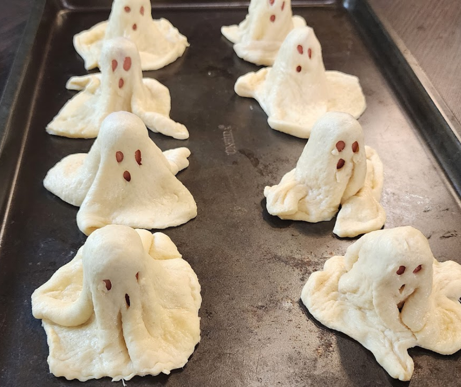 Step 5. Halloween snacks ready to Bake