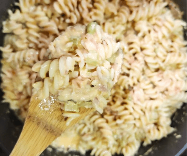 This Buffalo Chicken Stovetop Pasta is creamy, tangy, and packed with flavor.
